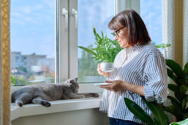 Λαβή παραθύρου με κουμπί λευκο FG 515 7555-0012 - Image 2